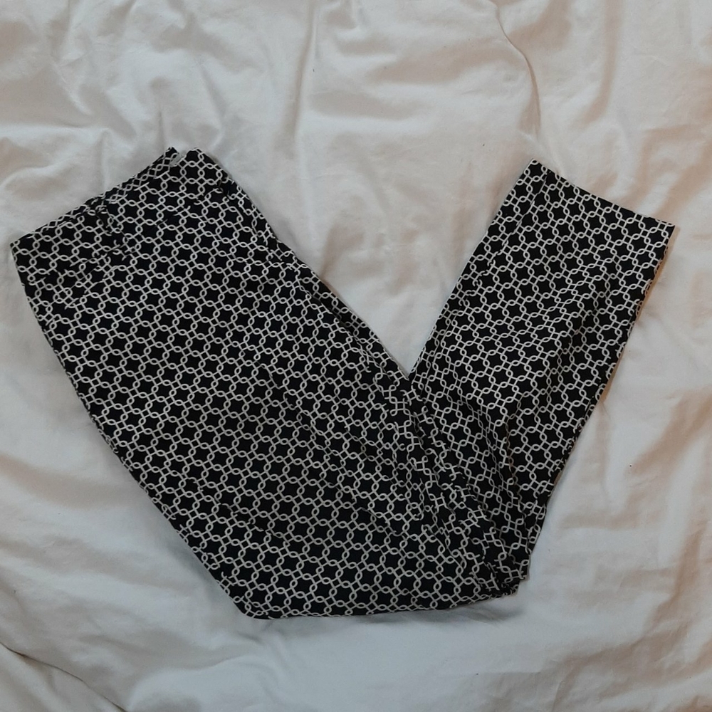 Black and white chain link pattern dress pants
